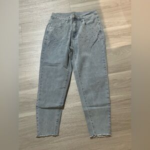 SHEIN Lite Blue Ankle Jeans with Stud Accents